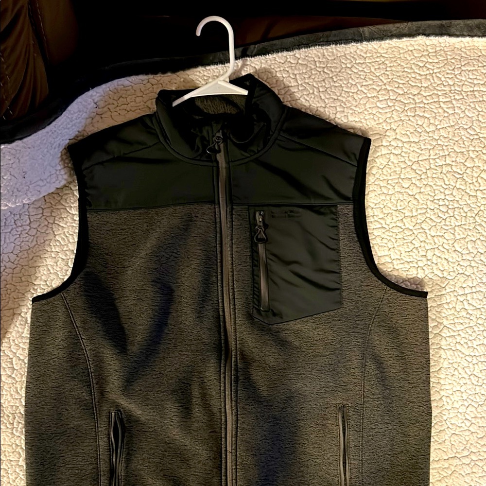 Men's Black and Gray Vest